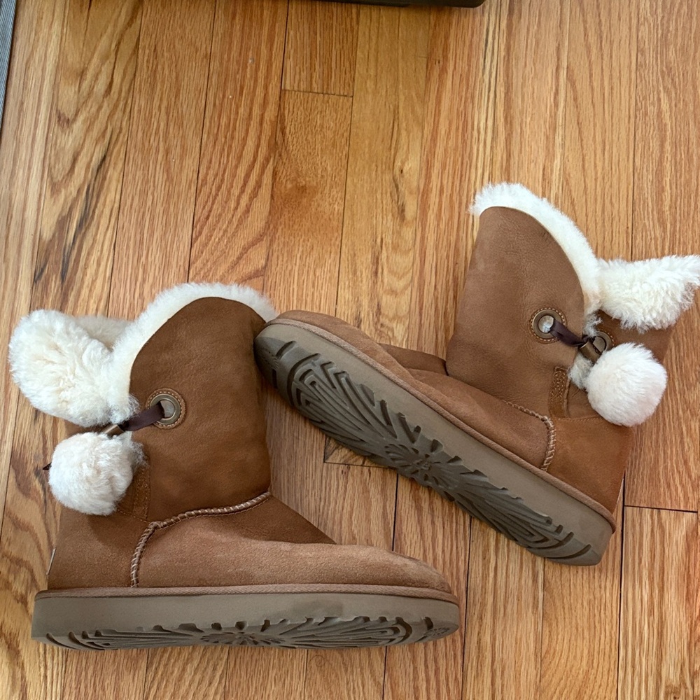 Ugh chestnut boots